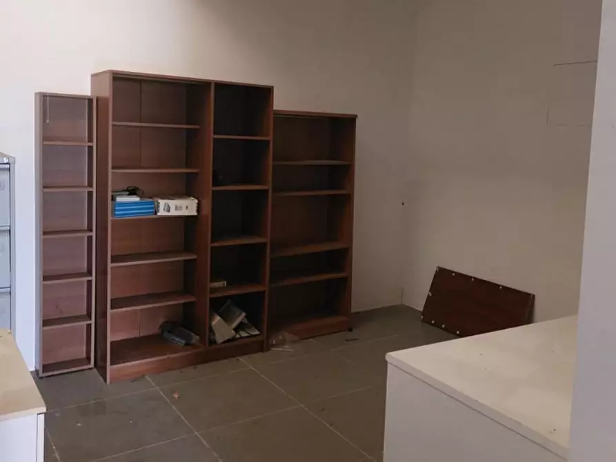 Immagine 16 di Ufficio in vendita  in Via Aldo Moro, N. 10 a Monteriggioni