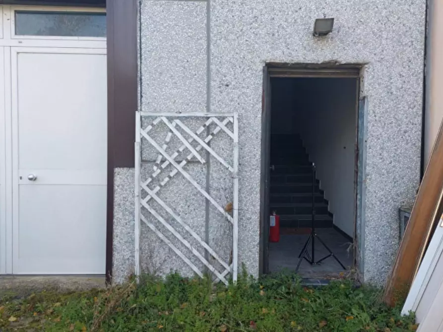 Immagine 21 di Ufficio in vendita  in Via Aldo Moro, N. 10 a Monteriggioni