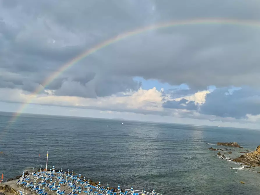 Immagine 15 di Appartamento in vendita  in Via del Littorale, N. 164 a Livorno