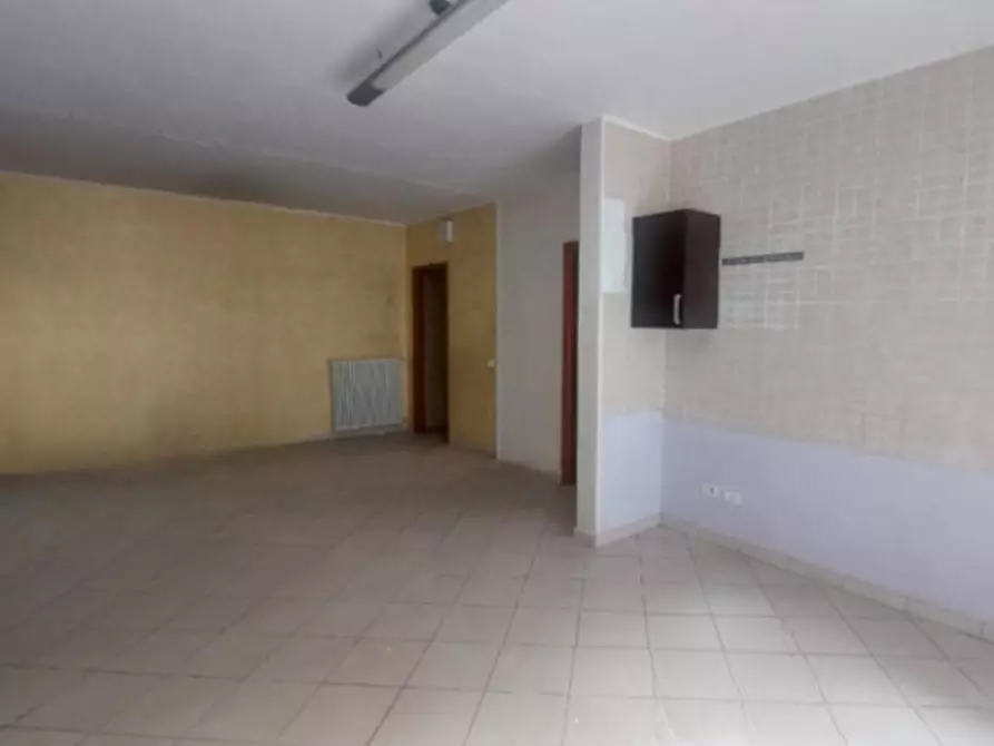 Immagine 4 di Ufficio in vendita  in Via Pietro Nenni, N. 105 a San Giovanni Teatino