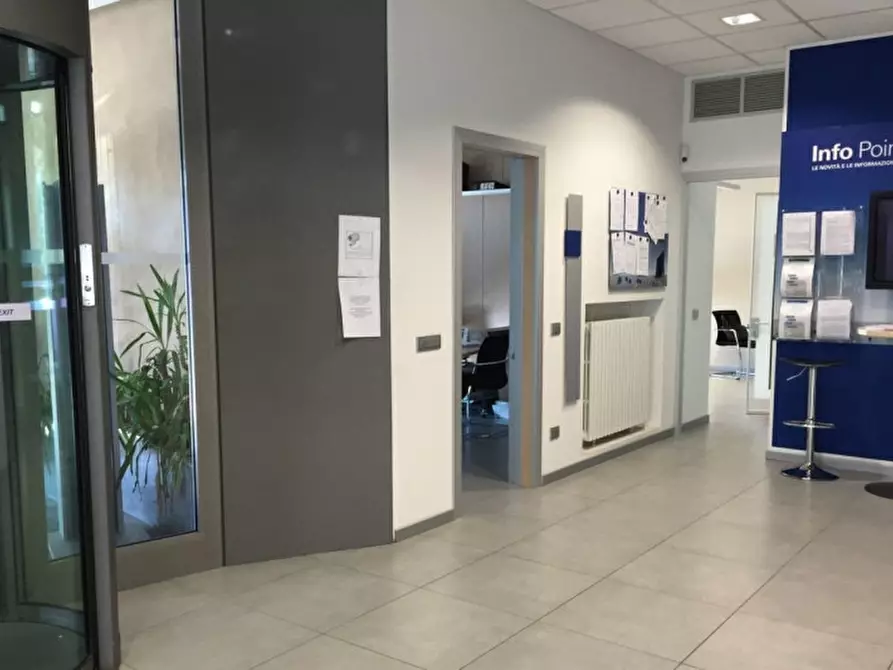 Immagine 3 di Ufficio in vendita  in Via Alessandro Volta, N. 12 a Paderno D'adda