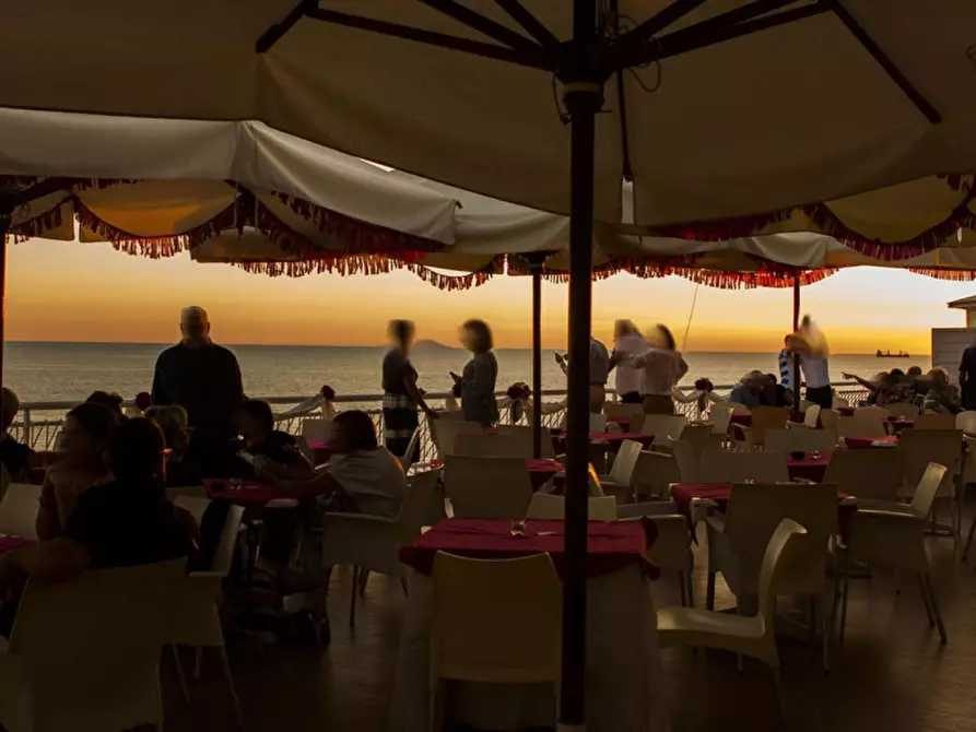 Immagine 12 di Attico in vendita  in Via del Littorale, N. 164 a Livorno