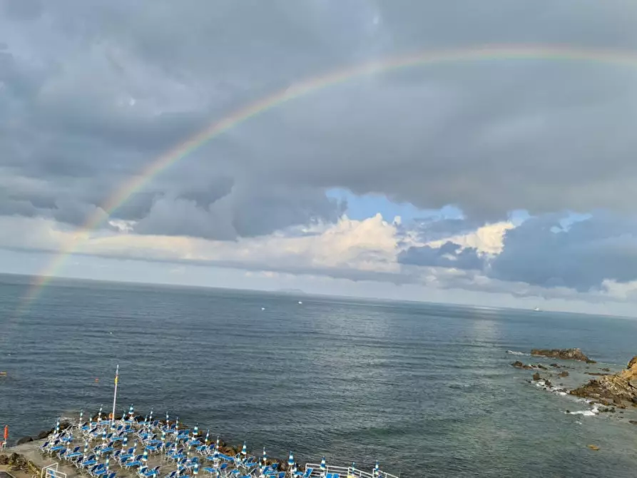 Immagine 15 di Attico in vendita  in Via del Littorale, N. 164 a Livorno