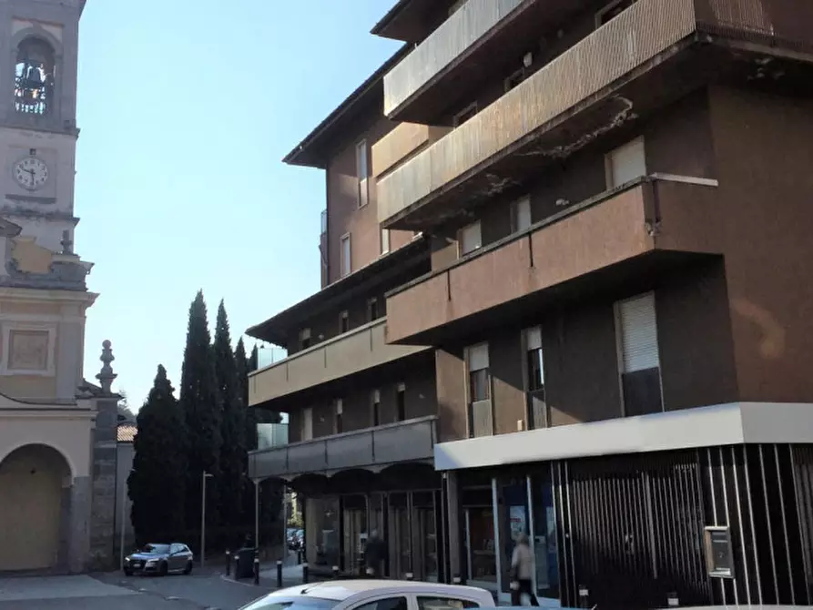 Immagine 2 di Ufficio in vendita  in Piazza Don Gnocchi, N. 12 a Galbiate