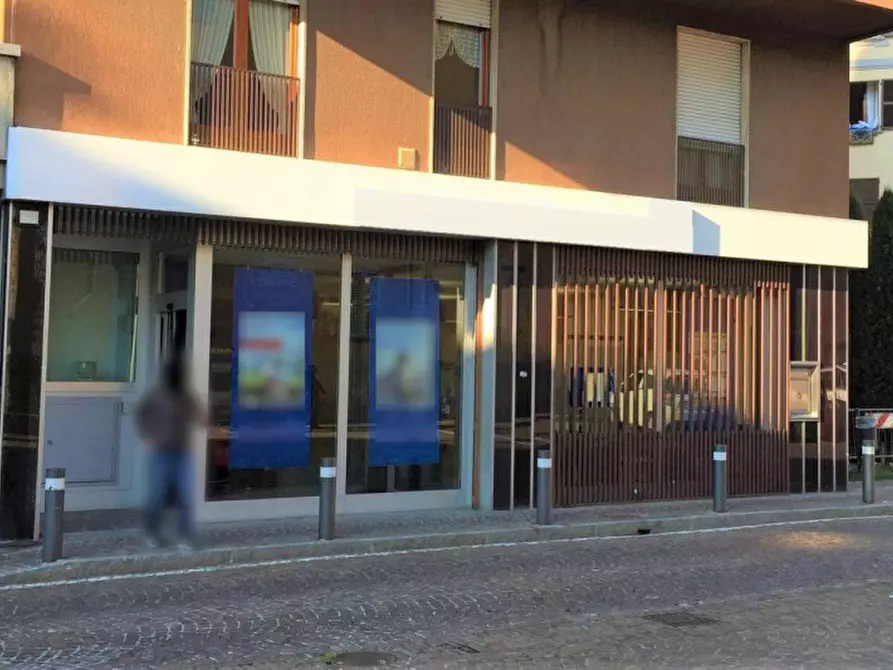 Immagine 3 di Ufficio in vendita  in Piazza Don Gnocchi, N. 12 a Galbiate