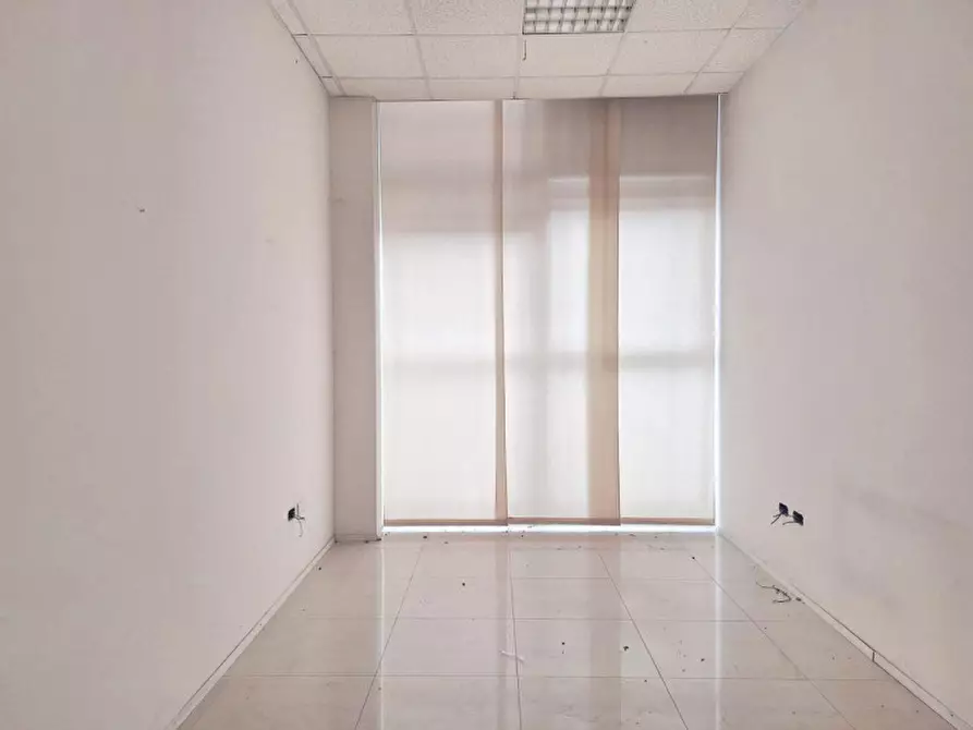 Immagine 5 di Negozio in vendita  in via Marconi, N. 2 a Bolzano Vicentino