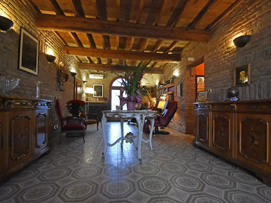 Immagine 21 di Agriturismo in vendita  in campagna a Ferrara