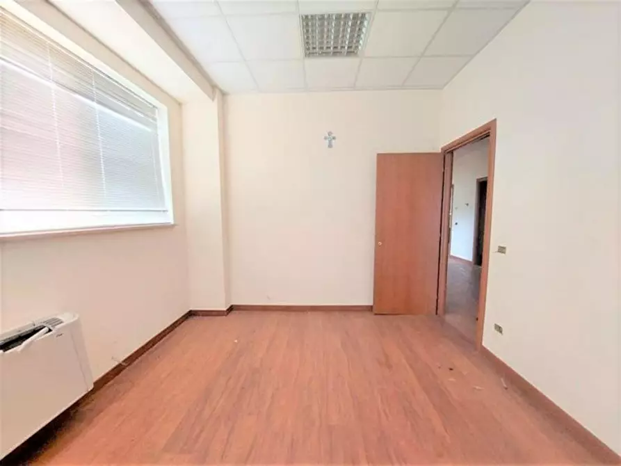 Immagine 20 di Capannone industriale in vendita  in Via Arenella, N. 1 a Giuliano Teatino