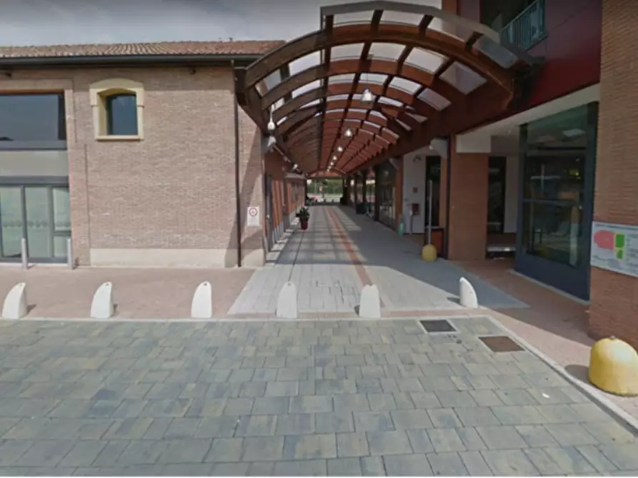 Immagine 11 di Negozio in vendita  in PIAZZA ILARIA ALPI, N. 25 a Nonantola