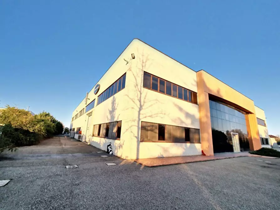 Immagine 1 di Capannone industriale in vendita  in via del Viticoltore, N. 12 a Castel Guelfo Di Bologna