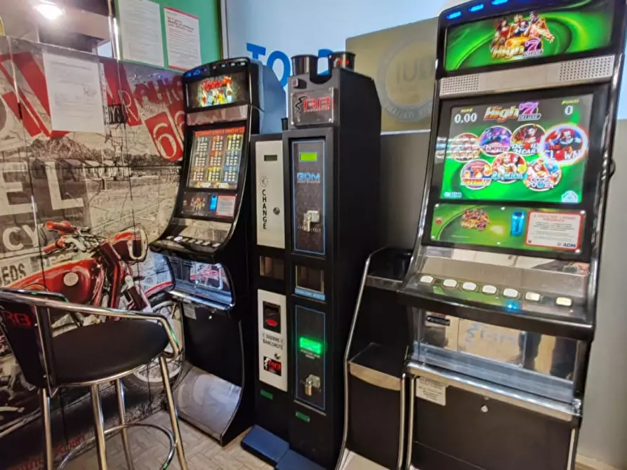 Immagine 4 di Negozio in vendita  in Cotignola a Cotignola