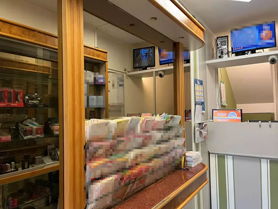 Immagine 4 di Negozio in vendita  in zona centrale a Fusignano