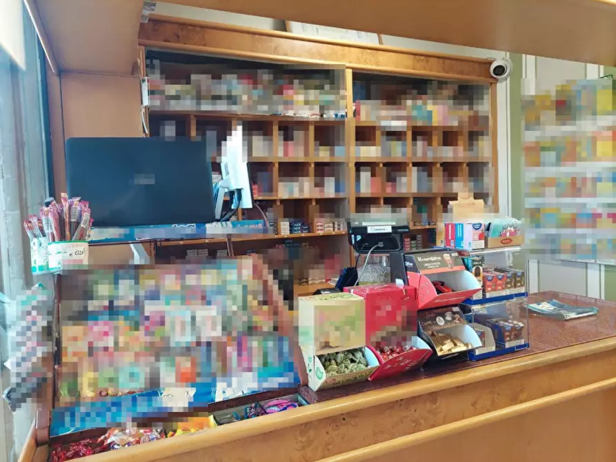 Immagine 6 di Negozio in vendita  in zona centrale a Fusignano