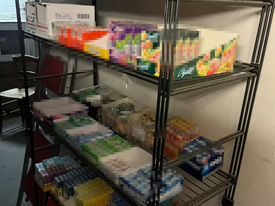 Immagine 9 di Negozio in vendita  in zona centrale a Fusignano