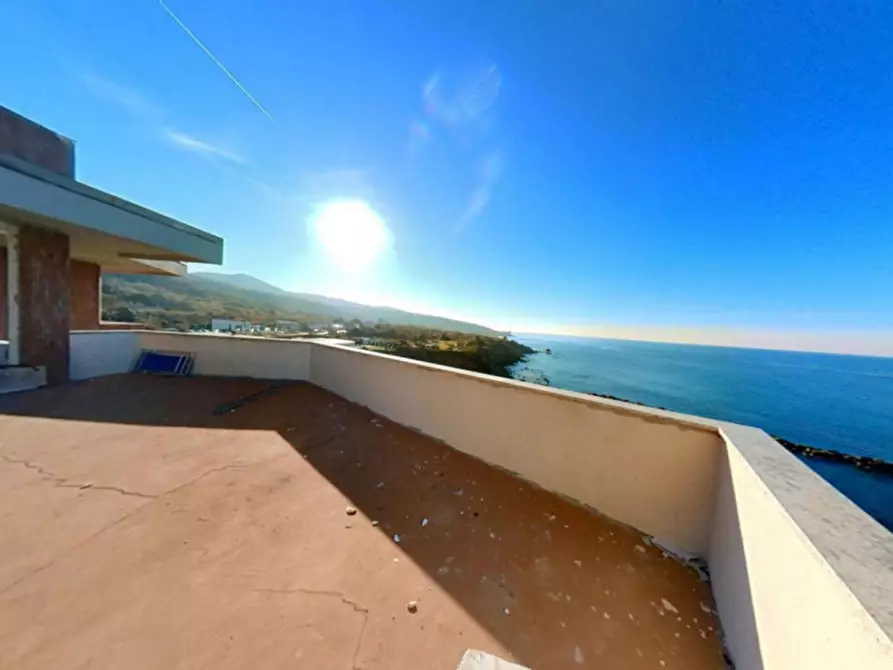 Immagine 10 di Attico in vendita  in Via del Littorale, N. 164 a Livorno