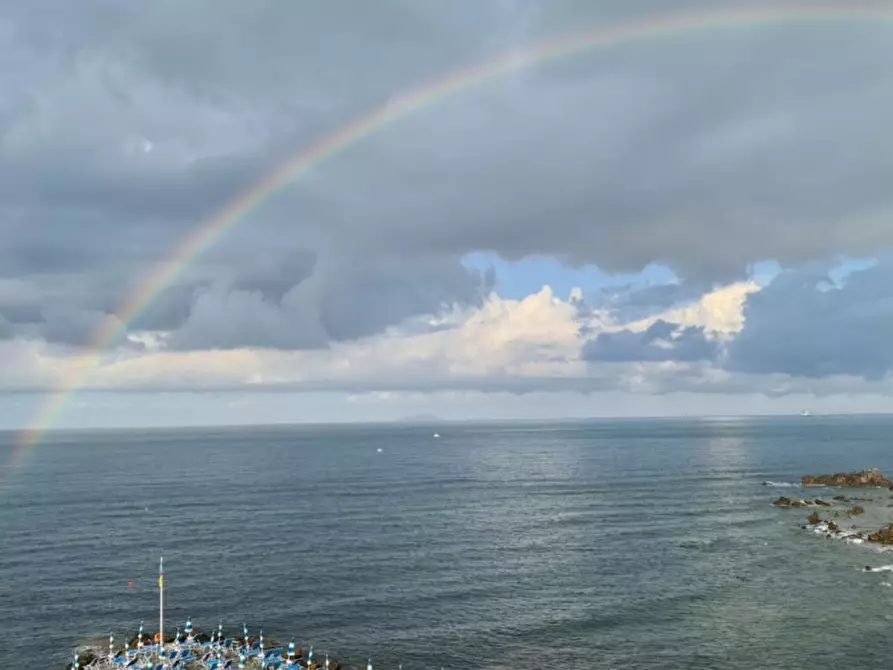 Immagine 15 di Attico in vendita  in Via del Littorale, N. 164 a Livorno