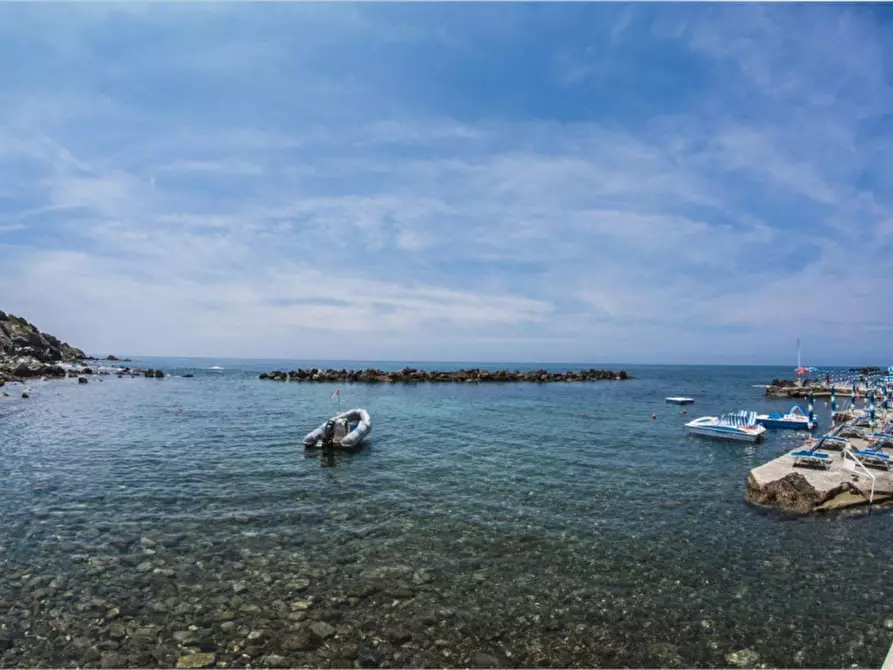 Immagine 16 di Attico in vendita  in Via del Littorale, N. 164 a Livorno