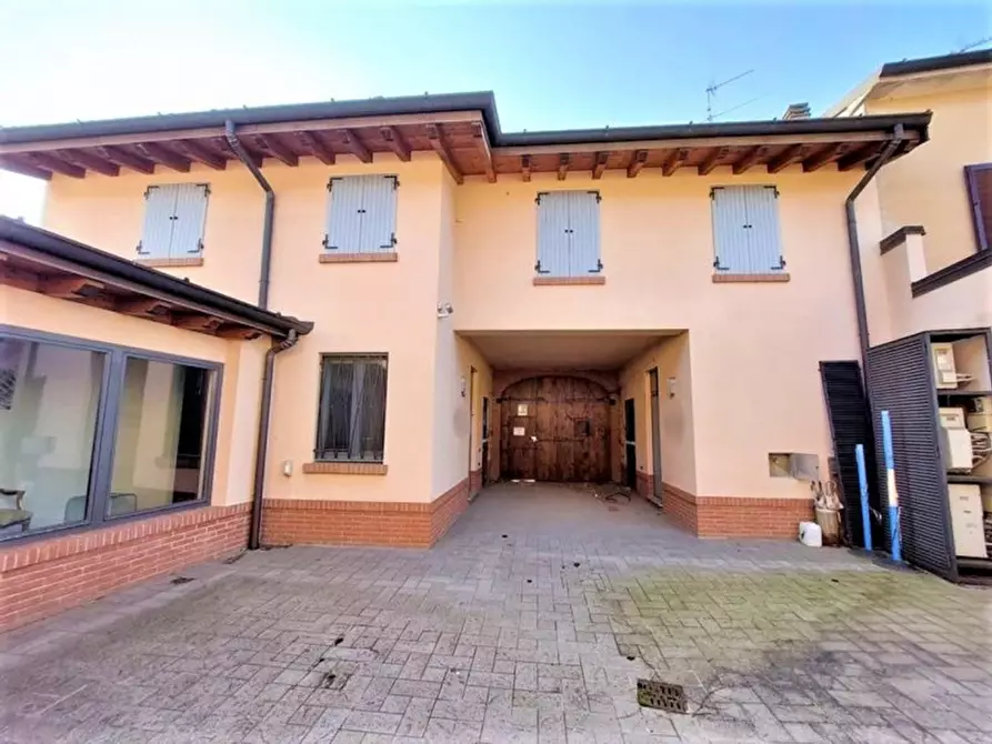 Immagine 4 di Ufficio in vendita  in Via Guglielmo Marconi, loc Sesto cremonese, N. 29 a Sesto Ed Uniti