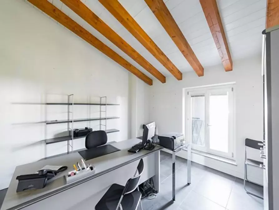 Immagine 15 di Ufficio in vendita  in Via Guglielmo Marconi, loc Sesto cremonese, N. 29 a Sesto Ed Uniti