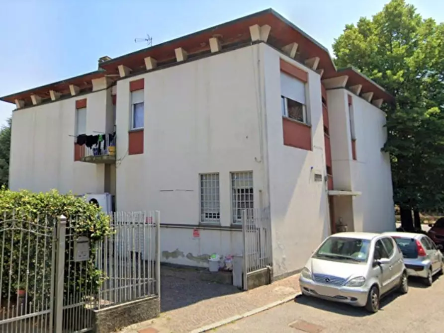 Immagine 2 di Ufficio in vendita  in Via Vittorio Veneto, N. 8 a La Valletta Brianza