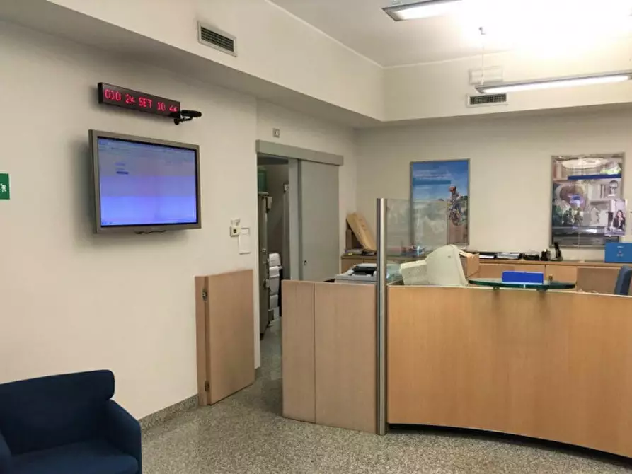 Immagine 4 di Ufficio in vendita  in Via Vittorio Veneto, N. 8 a La Valletta Brianza