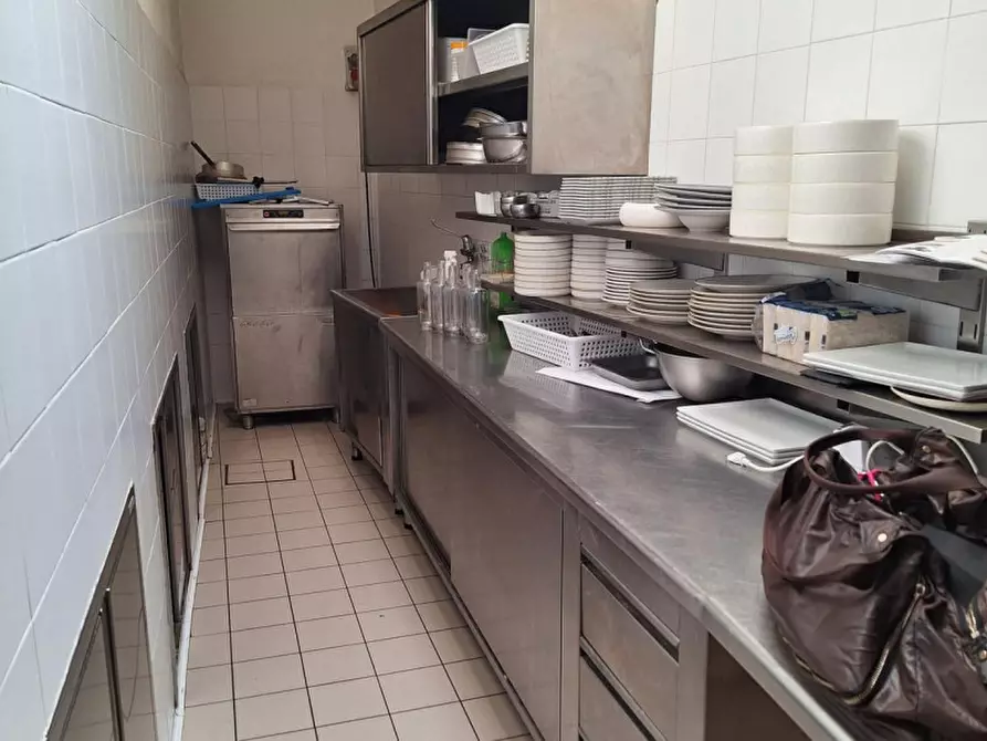 Immagine 7 di Attività commerciale in vendita  in Via Mario Gordini, 11, 48121 Ravenna RA, Italia a Ravenna