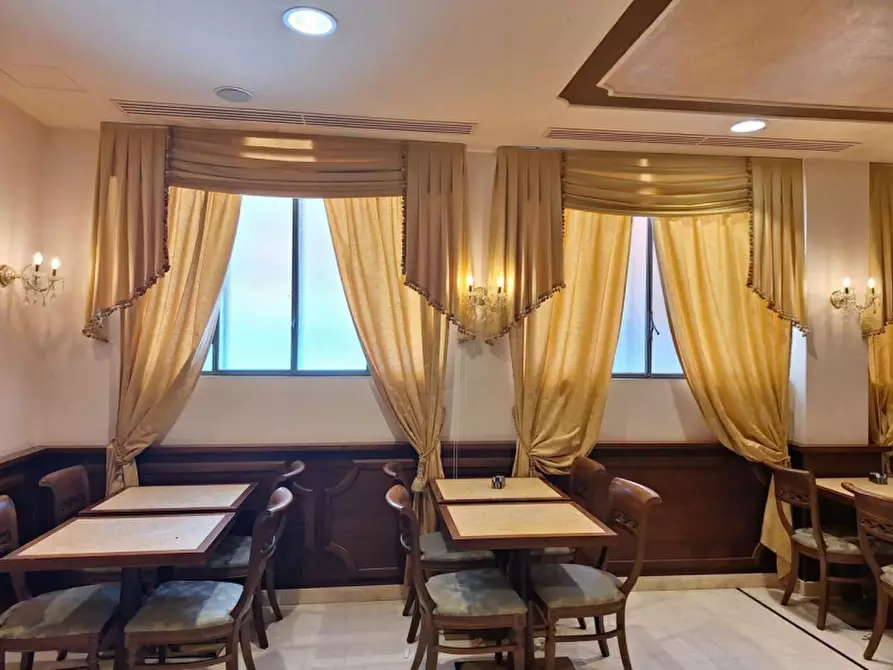 Immagine 15 di Attività commerciale in vendita  in Via Mario Gordini, 11, 48121 Ravenna RA, Italia a Ravenna