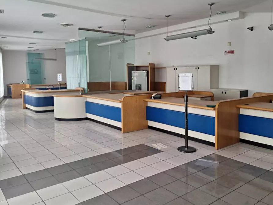 Immagine 1 di Ufficio in vendita  in Via Ravenna, 16, 48015 Cervia RA, Italia a Cervia