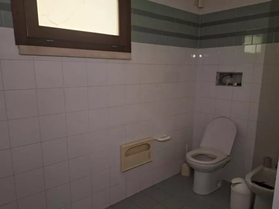 Immagine 14 di Ufficio in vendita  in Via Ravenna, 16, 48015 Cervia RA, Italia a Cervia