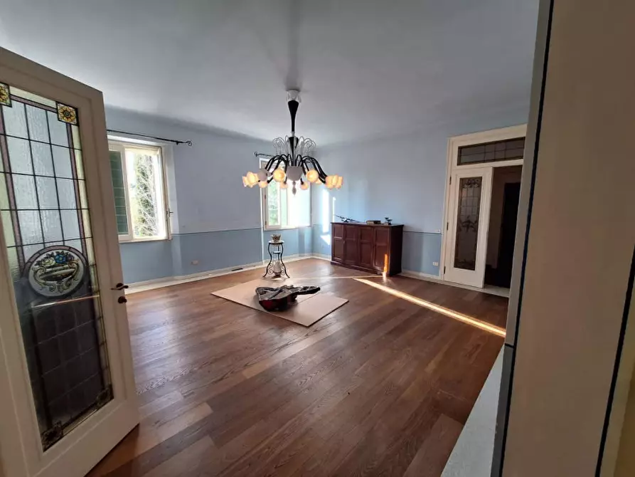 Immagine 5 di Villa in vendita  in zona centrale a Longiano