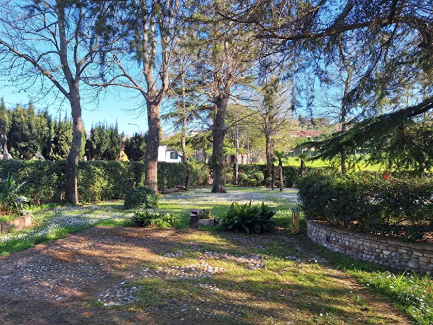 Immagine 10 di Villa in vendita  in zona centrale a Longiano