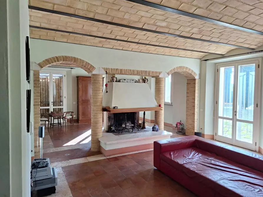 Immagine 15 di Villa in vendita  in zona centrale a Longiano