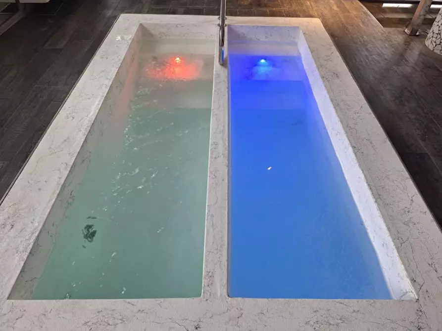 Immagine 2 di Hotel in vendita  in Rovigo, N. snc a Rovigo