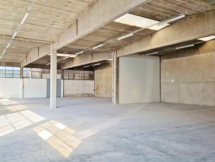 Immagine 2 di Capannone industriale in vendita  in Via Marcello Malpighi, 4, 48018 Faenza RA, Italia a Faenza