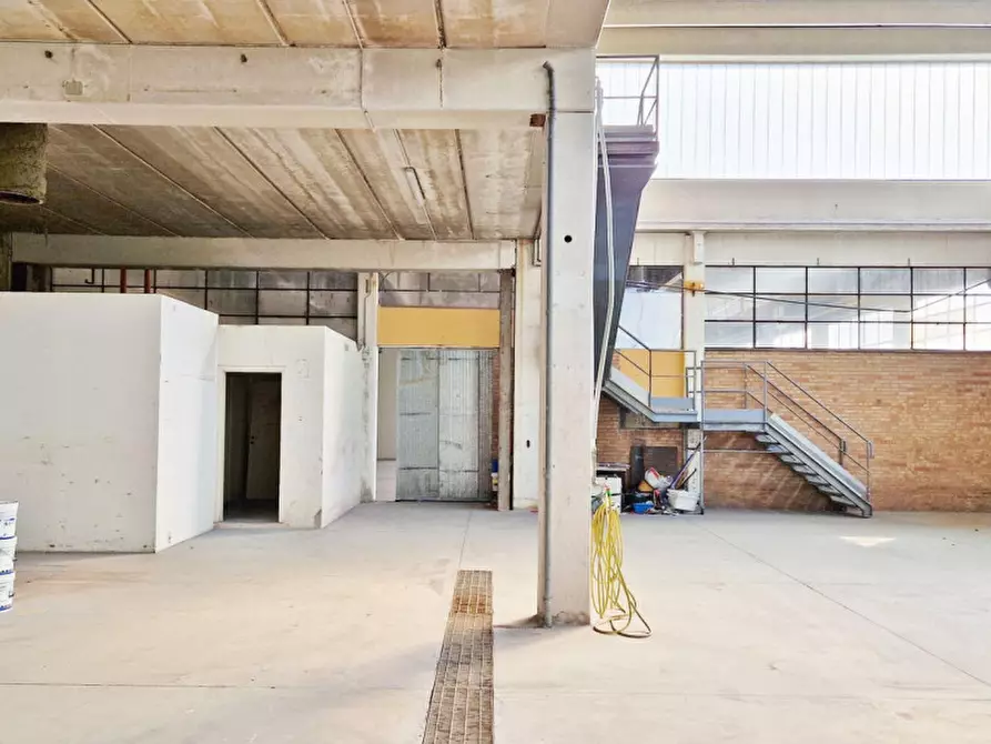 Immagine 7 di Capannone industriale in vendita  in Via Marcello Malpighi, 4, 48018 Faenza RA, Italia a Faenza