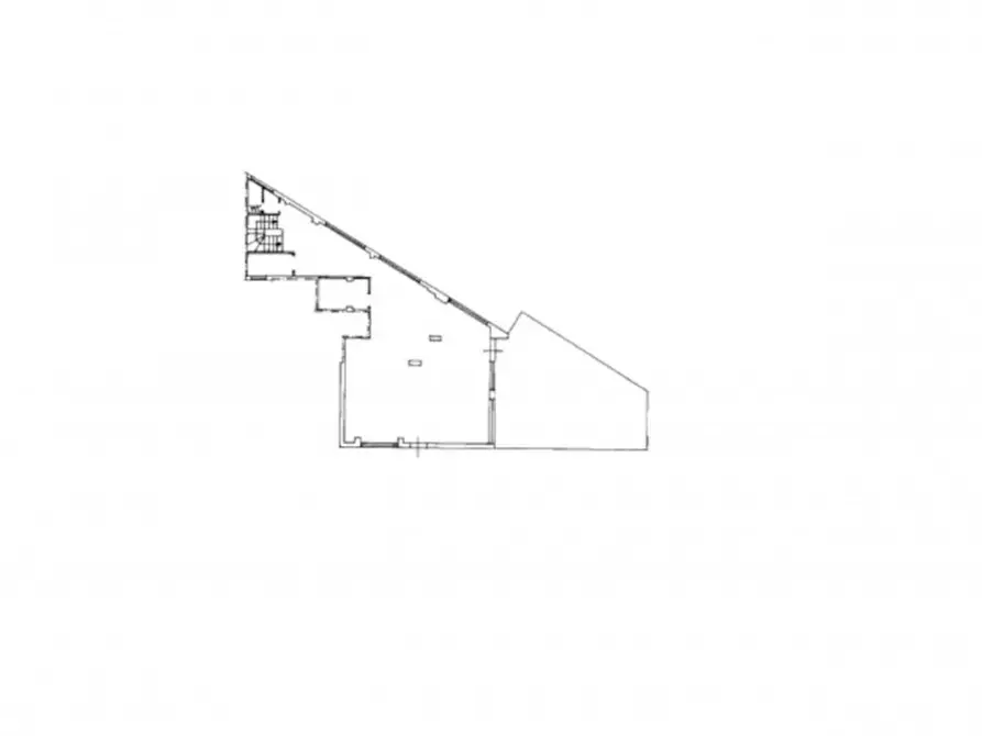 Immagine 13 di Negozio in vendita  in Via Cavour, N. 89 a Alba Adriatica