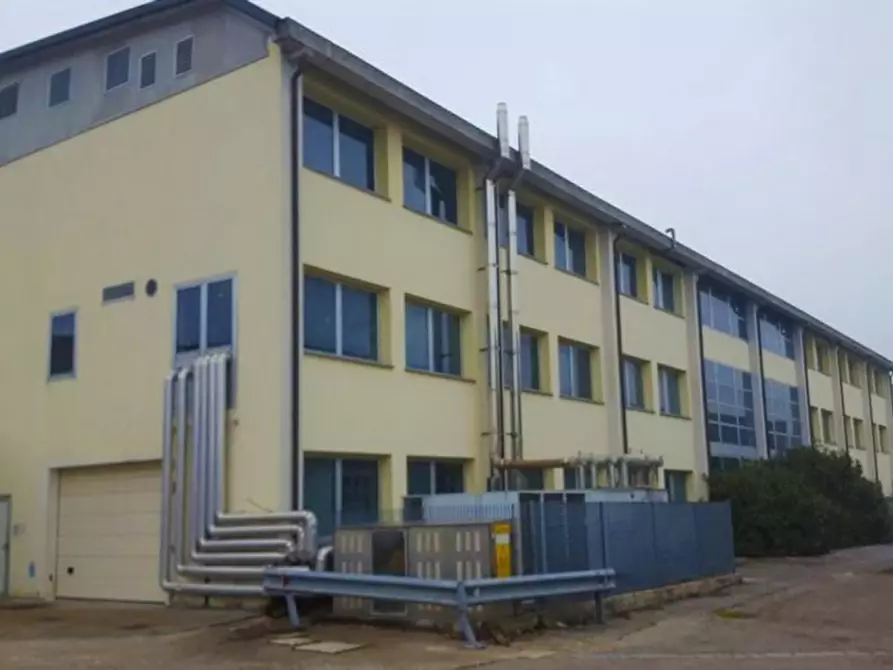 Immagine 5 di Ufficio in vendita  in Viale Porta Po, N. 101 a Rovigo