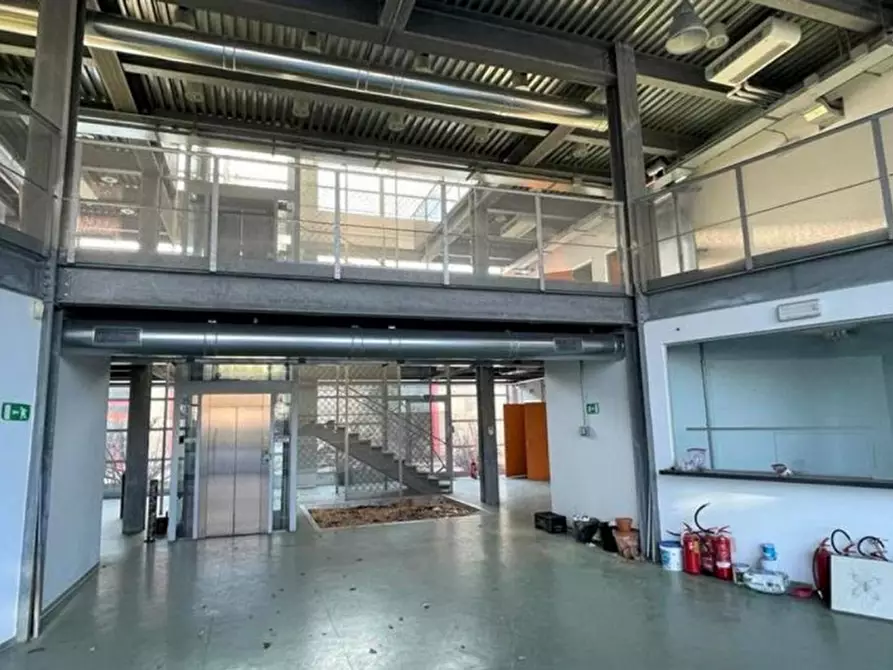 Immagine 6 di Ufficio in vendita  in Viale Porta Po, N. 101 a Rovigo