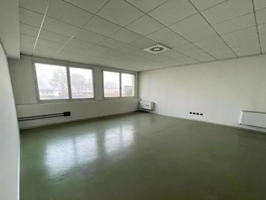 Immagine 8 di Ufficio in vendita  in Viale Porta Po, N. 101 a Rovigo