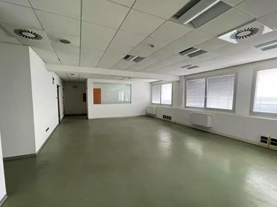 Immagine 14 di Ufficio in vendita  in Viale Porta Po, N. 101 a Rovigo