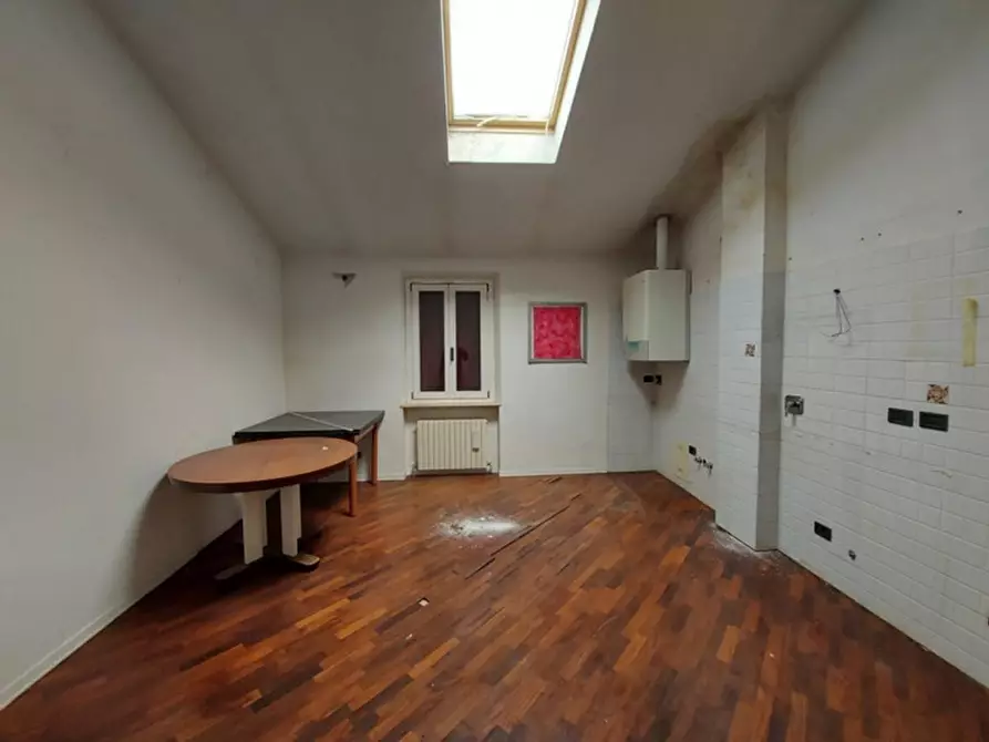 Immagine 7 di Ufficio in vendita  in Via Lavino, N. 291 a Monte San Pietro