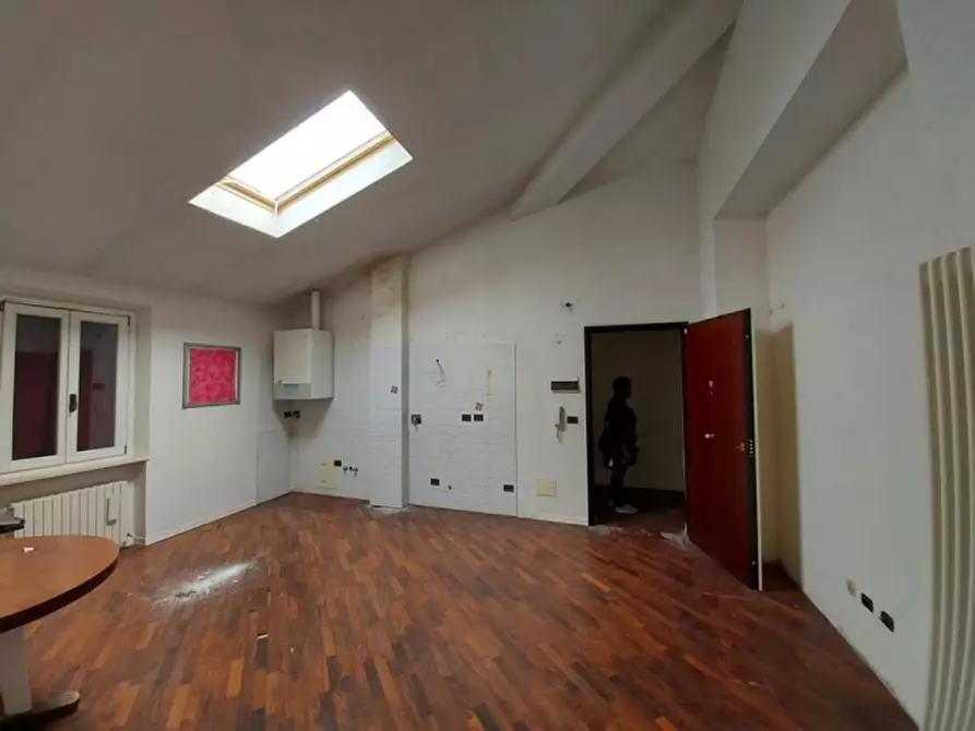 Immagine 8 di Ufficio in vendita  in Via Lavino, N. 291 a Monte San Pietro