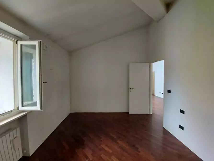 Immagine 10 di Ufficio in vendita  in Via Lavino, N. 291 a Monte San Pietro