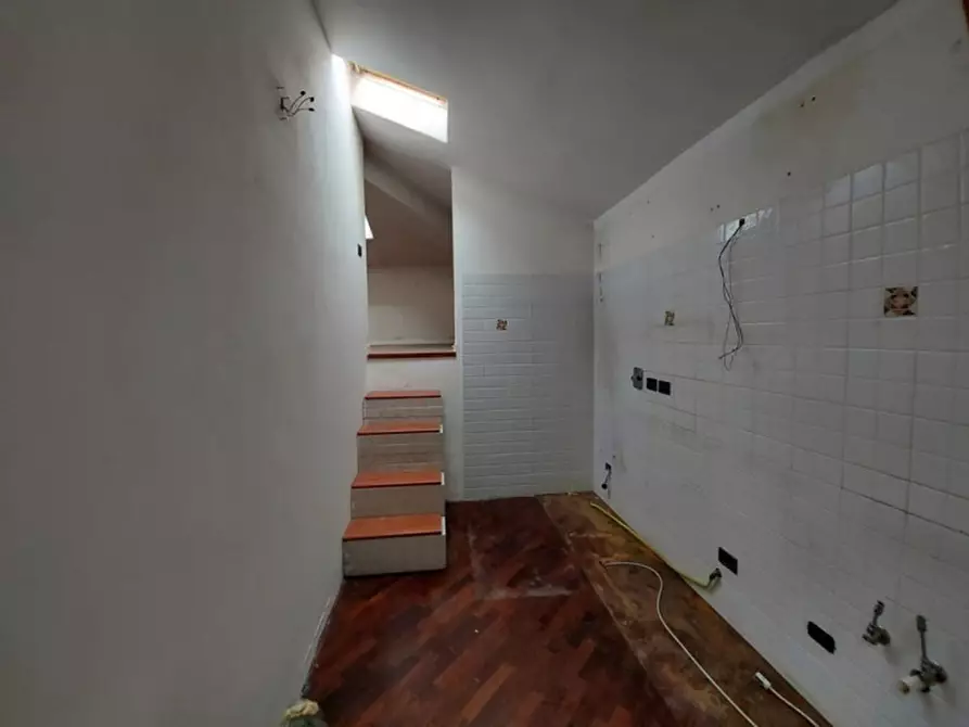 Immagine 15 di Ufficio in vendita  in Via Lavino, N. 291 a Monte San Pietro