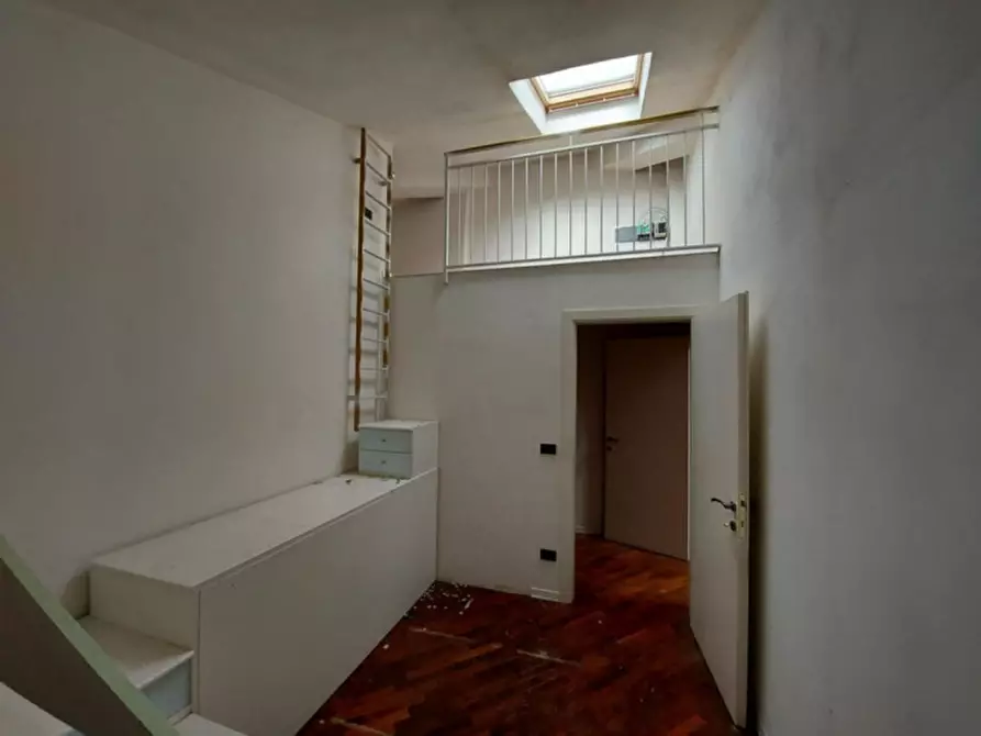 Immagine 20 di Ufficio in vendita  in Via Lavino, N. 291 a Monte San Pietro