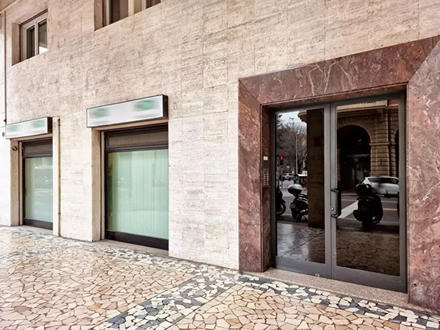 Immagine 2 di Ufficio in vendita  in Via Giovanni Amendola, N. 11 a Bologna