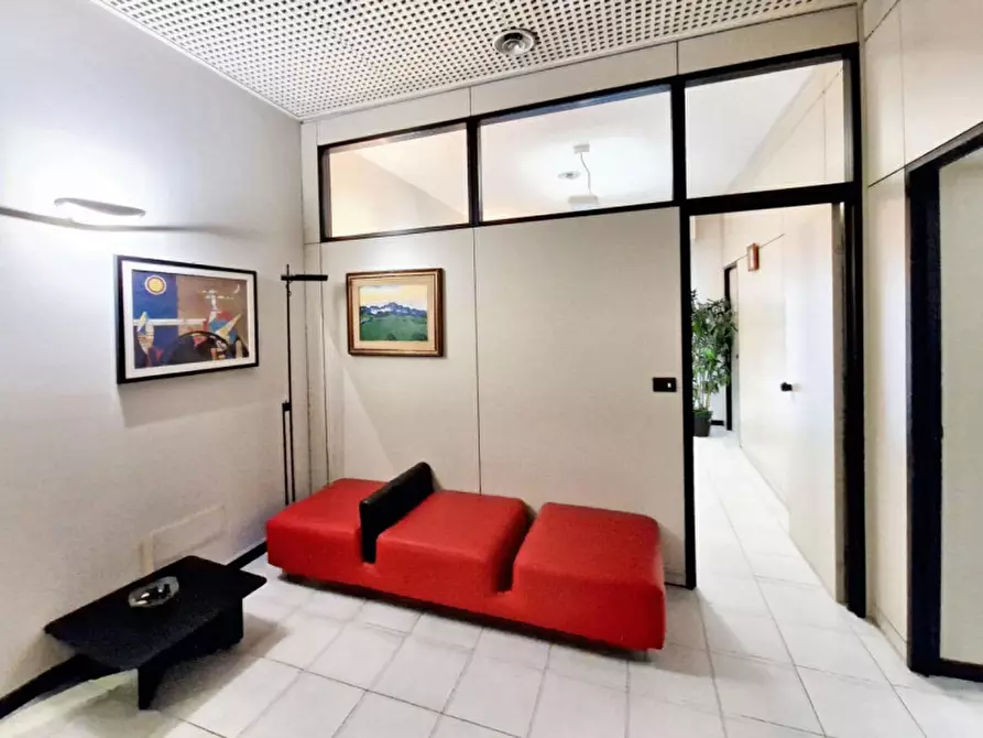 Immagine 13 di Ufficio in vendita  in Via Giovanni Amendola, N. 11 a Bologna