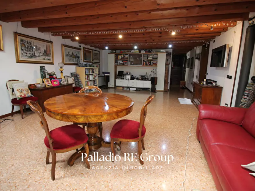 Immagine 1 di Appartamento in vendita  in Corso Andrea Palladio a Vicenza