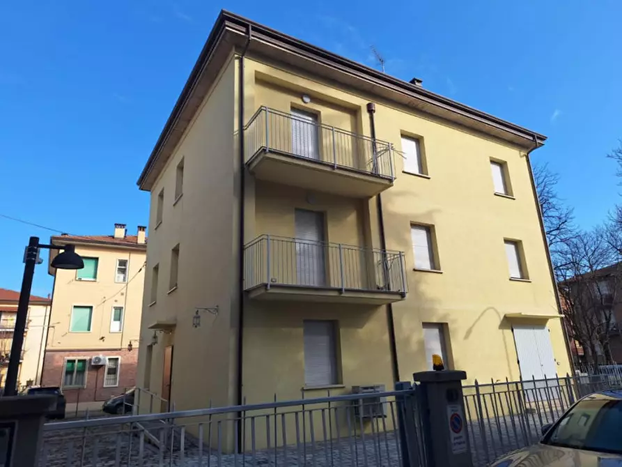 Immagine 3 di Appartamento in vendita  in Viale Cappuccini, N. 25 a Imola
