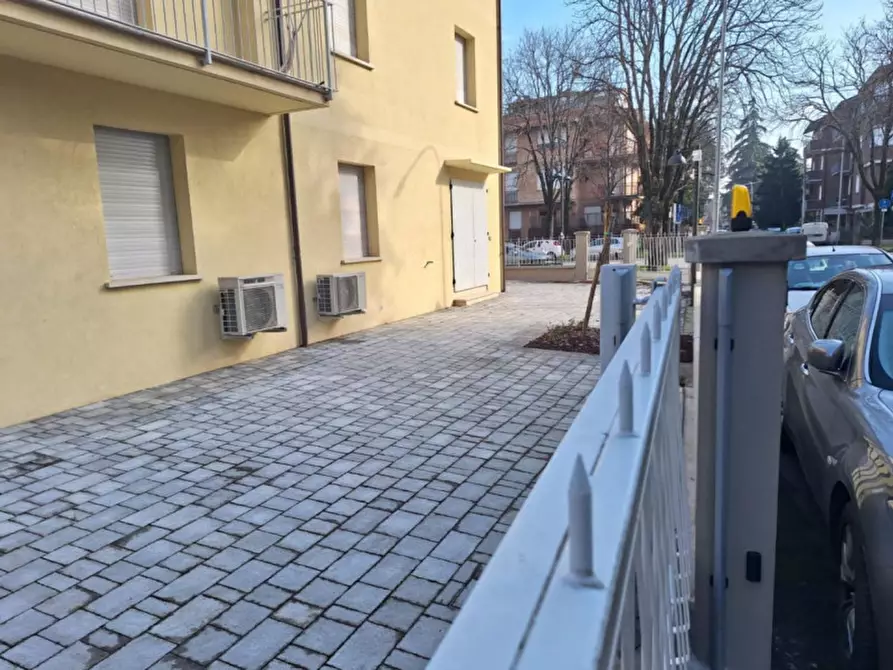 Immagine 5 di Appartamento in vendita  in Viale Cappuccini, N. 25 a Imola